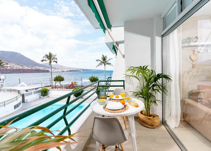 Coast Views Apartment *