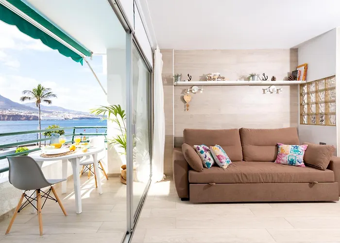 Coast Views Apartment *